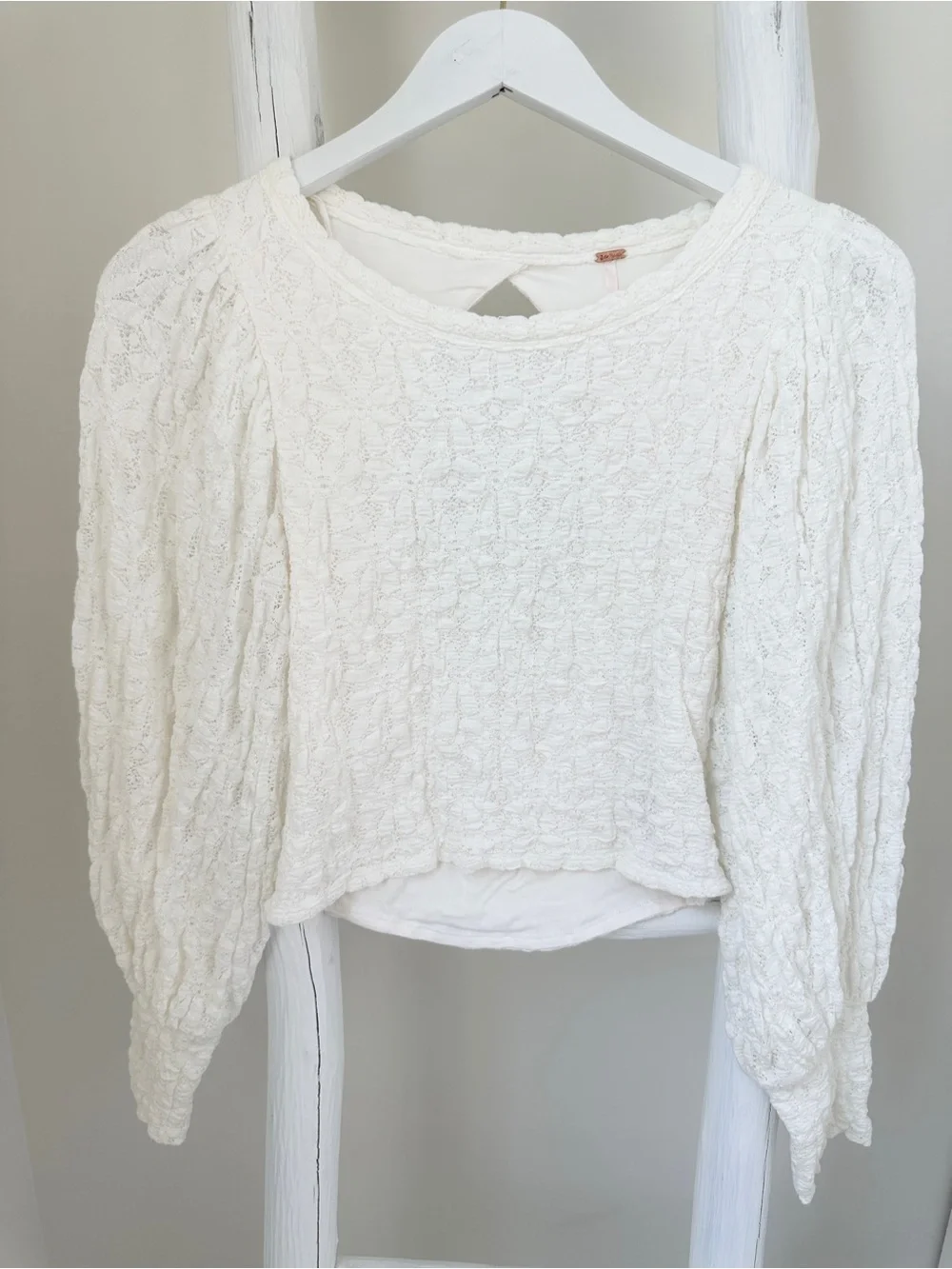 Free People Jasmine Tea Time Cream Textured Puff-Sleeve Knit Top Keyhole Back